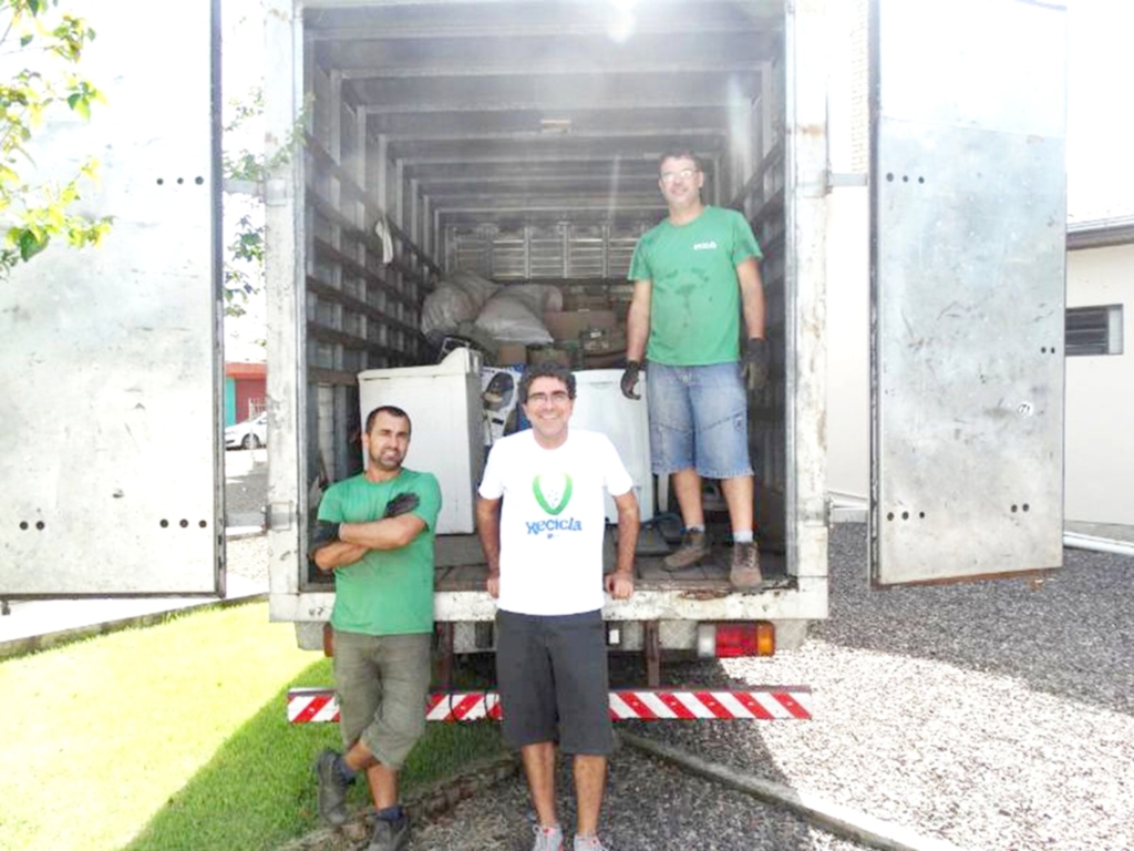 1º RECICLA CDL DE 2017 RECEBE MEIA TONELADA EM PRAIA GRANDE