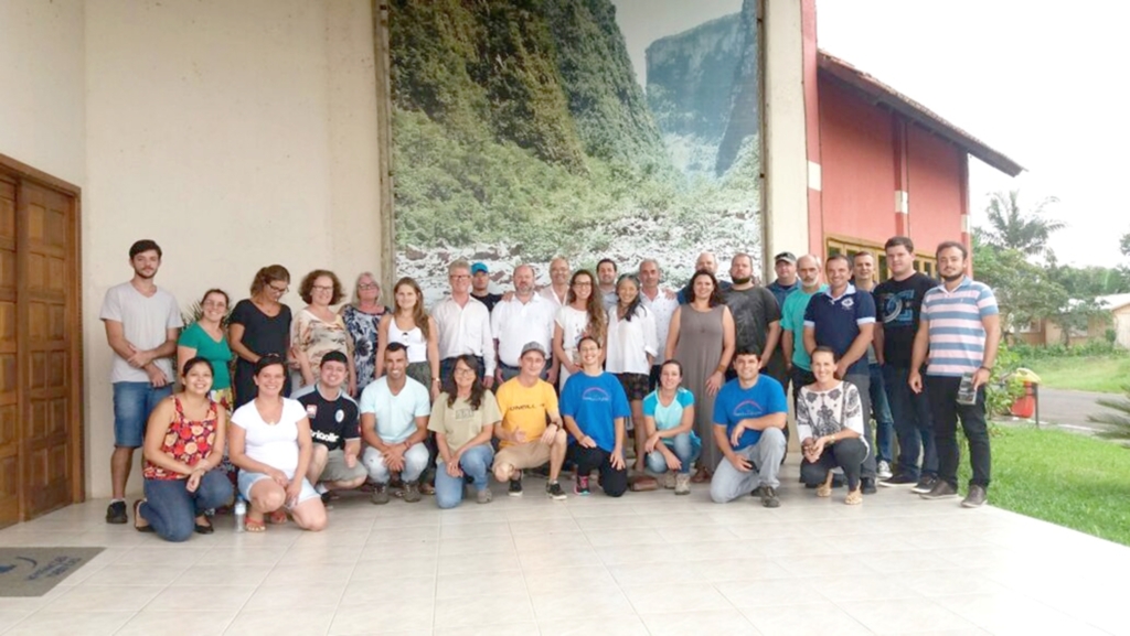PROJETO GEOPARQUE CAMINHOS DOS CÂNIONS DO SUL REALIZA OFICINA DE COLETA DE DADOS EM PRAIA GRANDE