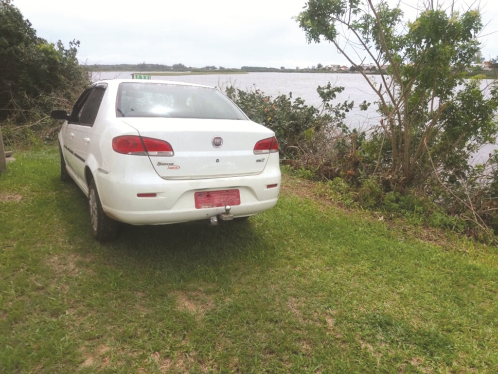 TAXISTA É ASSASSINADO EM PASSO DE TORRES