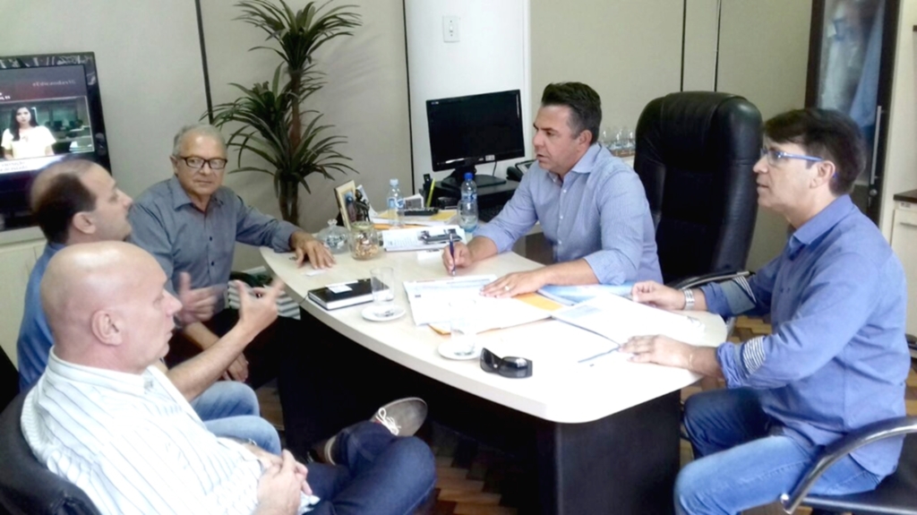 GESTORES DA ADR PARTICIPAM DE AUDIÊNCIAS NA SECRETARIA DE INFRAESTRUTURA