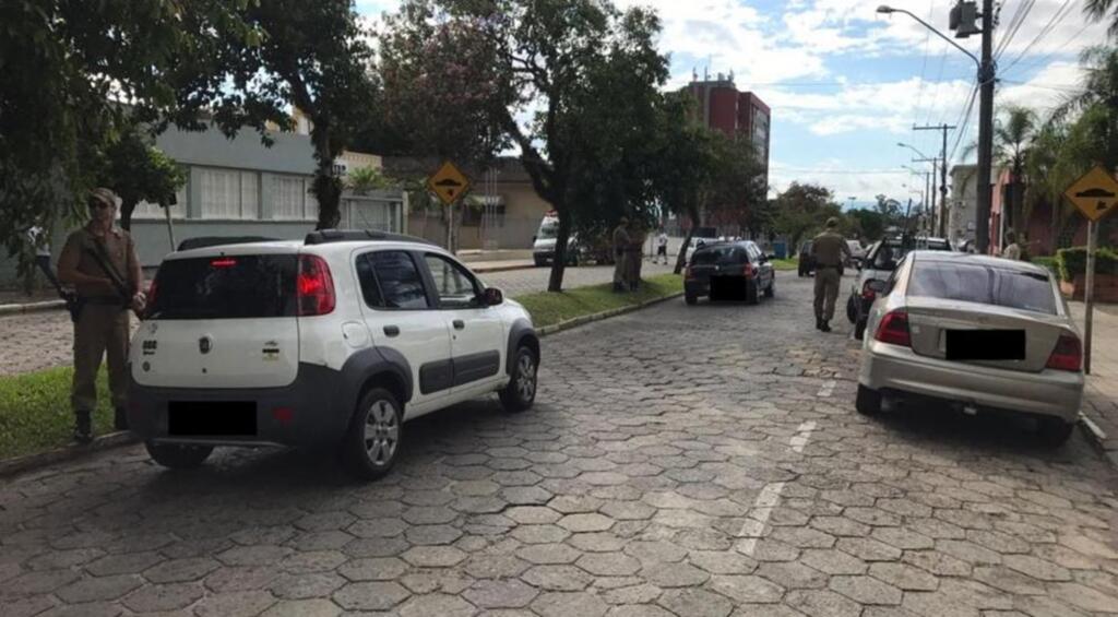 OPERAÇÃO DA POLÍCIA MILITAR COMBATE IRREGULARIDADES NO TRÂNSITO