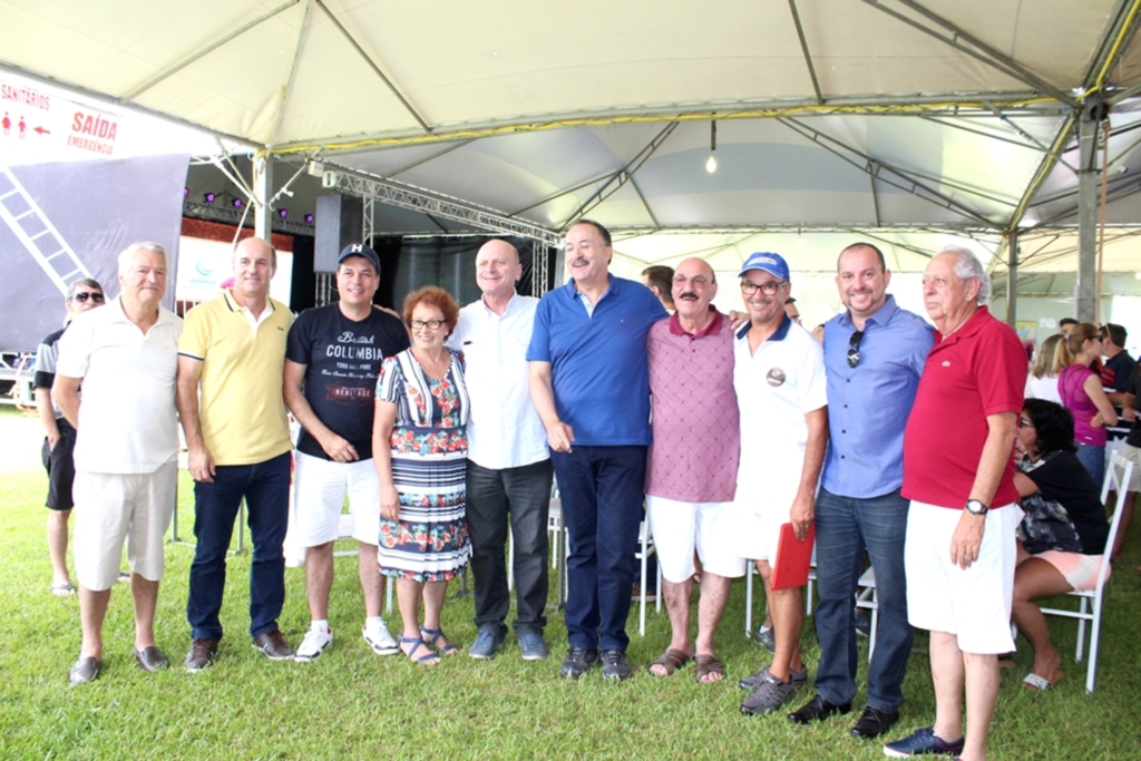 11º COSTELÃO NA VALA DE BELLATORRES REÚNE CENTENAS DE PESSOAS