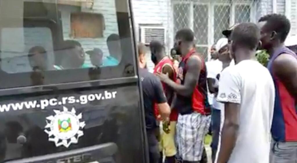 SENEGALESES SÃO PRESOS  POR CONTRABANDO EM TORRES