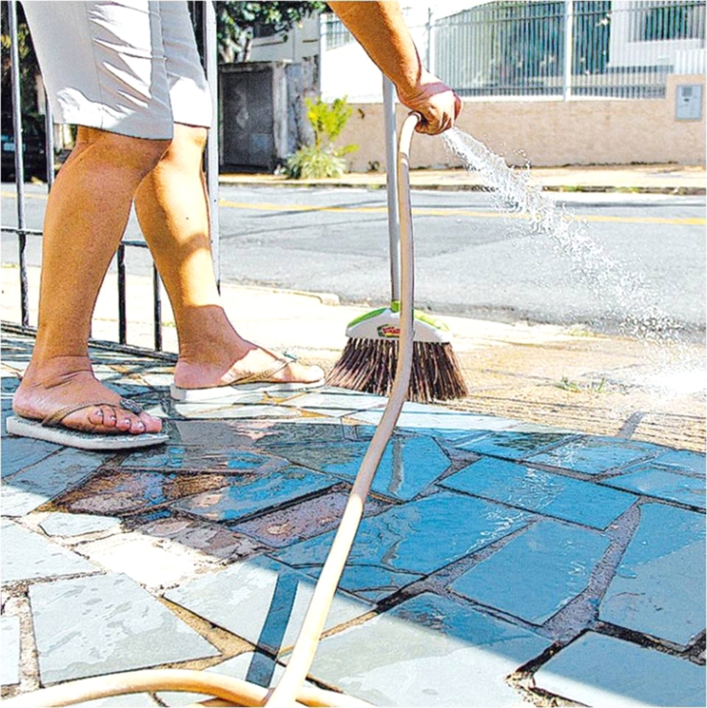 CASAN ALERTA PARA USO RESPONSÁVEL DA ÁGUA DURANTE A ALTA TEMPORADA