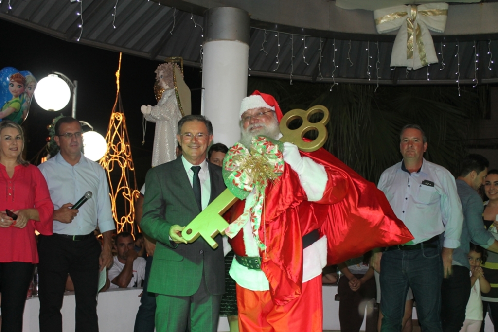 EMOÇÃO NA ABERTURA DO VII NATAL DOS CANYONS