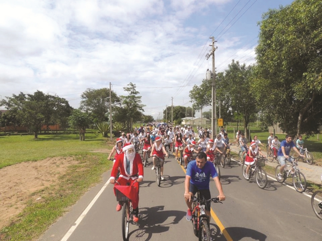 CENTENAS DE PESSOAS PARTICIPAM  DO 4º PASSEIO CICLÍSTICO DE SÃO JOÃO DO SUL
