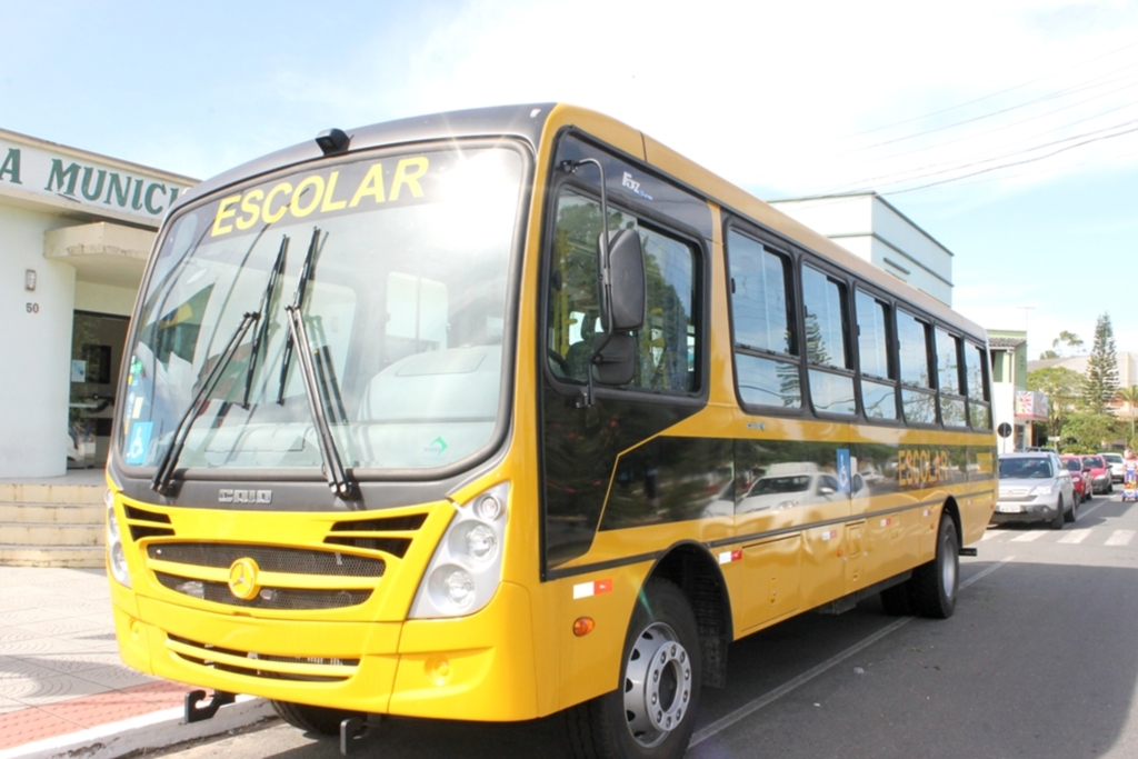 PREFEITURA DE SÃO JOÃO DO SUL ADQUIRE NOVO ÔNIBUS ESCOLAR ADAPTADO