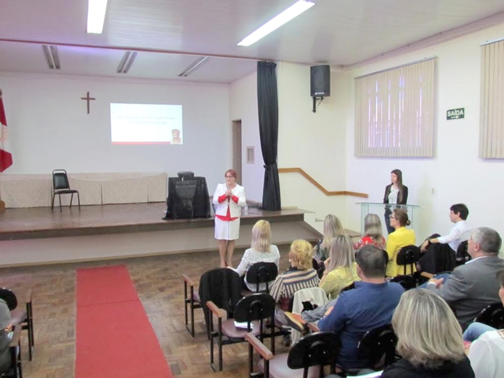 EMPRESÁRIOS PRESTIGIAM 1º SIMPÓSIO DE SEGURANÇA ALIMENTAR