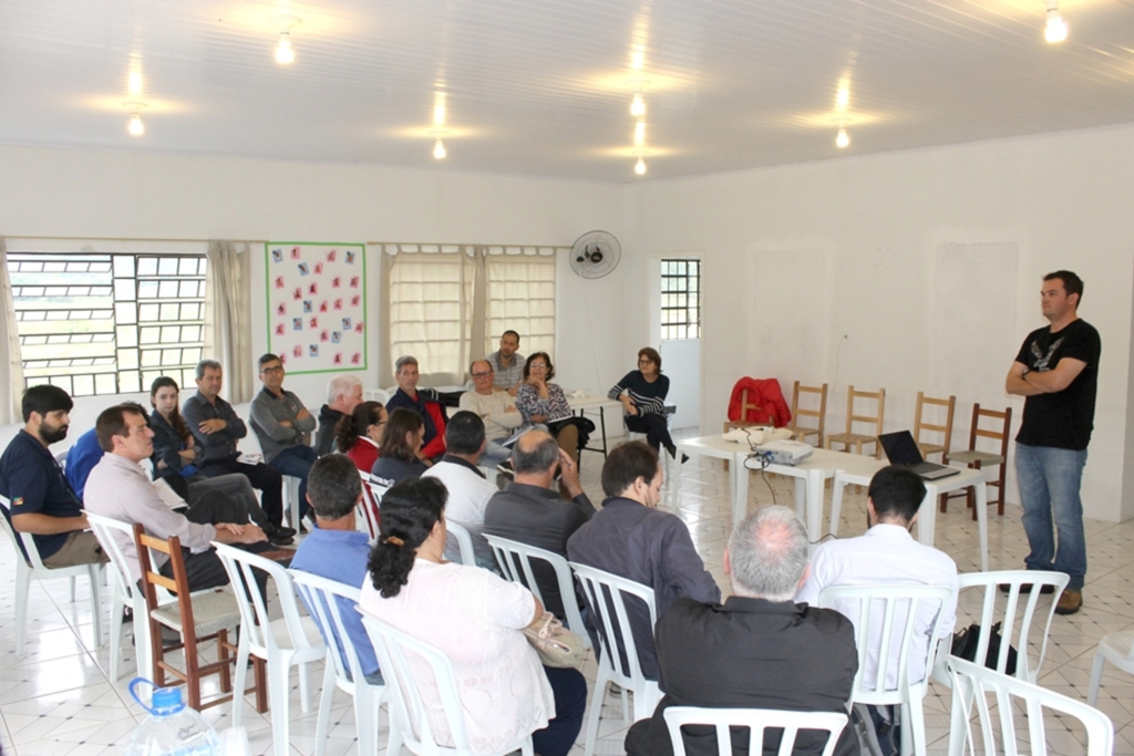 CORSAN PROMOVE PALESTRA SOBRE ÁGUAS SUBTERRÂNEAS EM MAMPITUBA