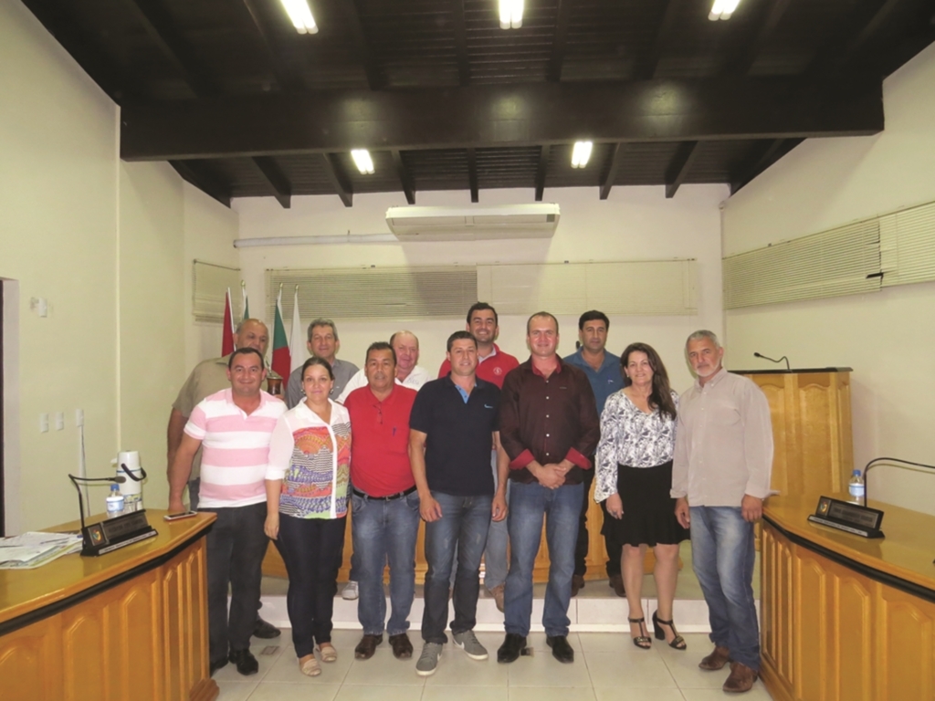 PREFEITO ELEITO AGRADECE NA CÂMARA OS VOTOS RECEBIDOS EM 02 OUTUBRO