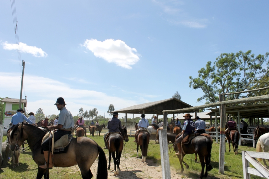 REALIZADA A 2ª BATIDA DO CAMPEONATO MUNICIPAL DE LAÇO DO CTG PORTEIRA CATARINENSE