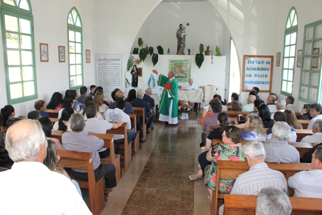 MAMPITUBA REALIZA COM SUCESSO FESTA EM HOMENAGEM A NOSSA SENHORA DAS GRAÇAS E SANTA RITA DE CÁSSIA