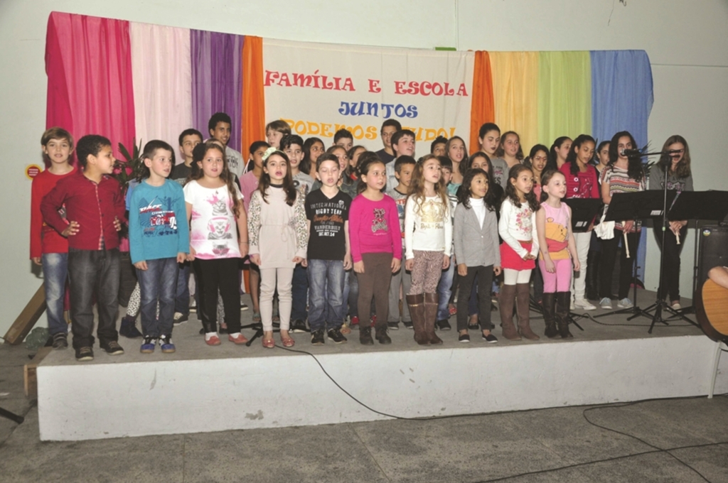COOPERJA PROMOVE PALESTRA DO DIA DA FAMÍLIA NA ESCOLA