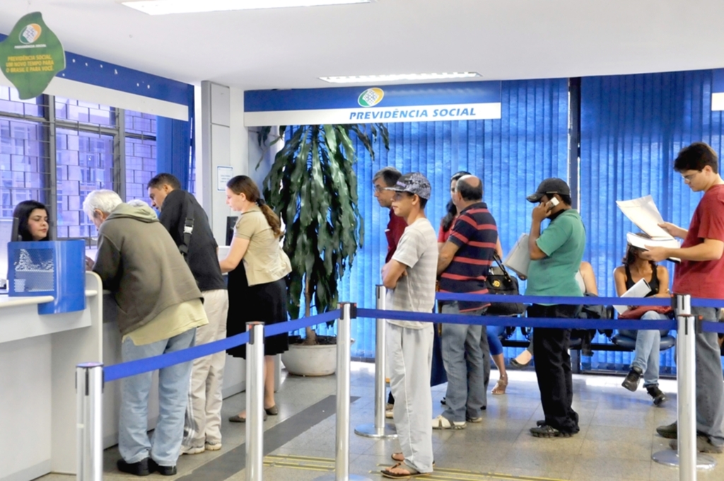 INSS FARÁ REVISÃO NAS APOSENTADORIAS E BENEFÍCIOS POR INVALIDEZ