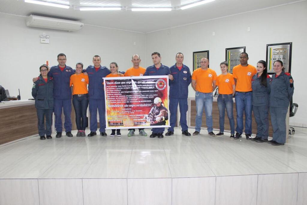 2º GBM PROMOVE FORMATURA EM PRAIA GRANDE