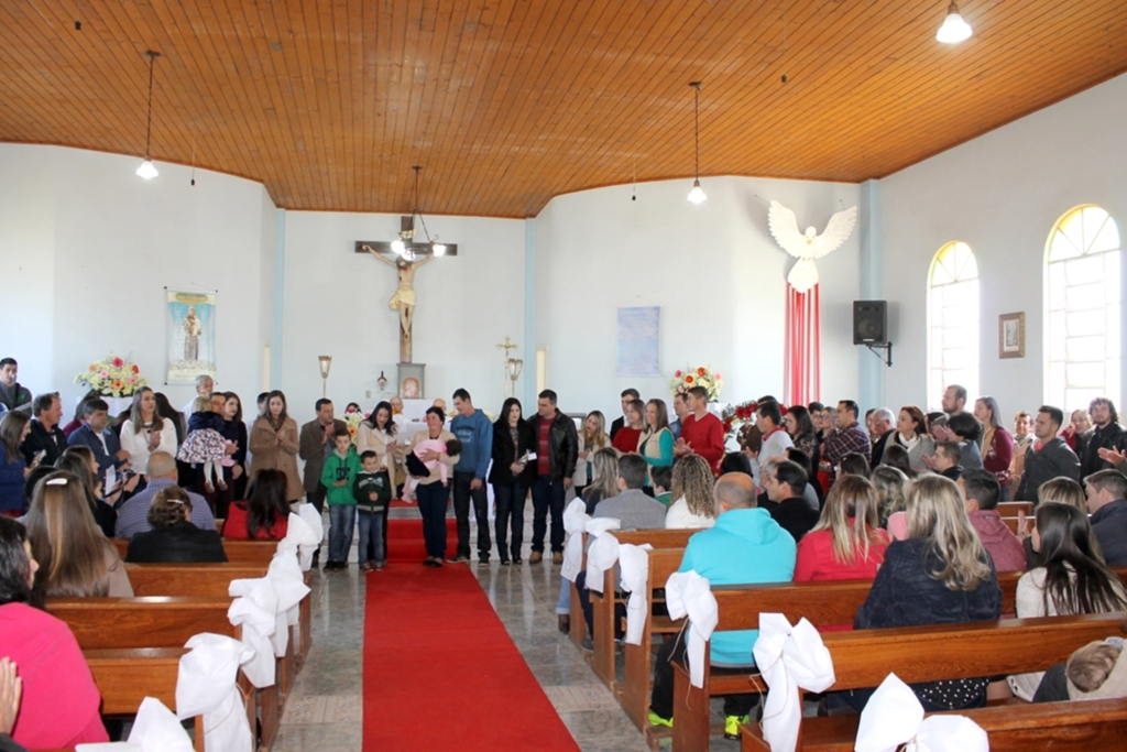 GRANDE FESTA EM TRÊS COQUEIROS EM HONRA A SANTO ANTÔNIO E NOSSA SENHORA APARECIDA