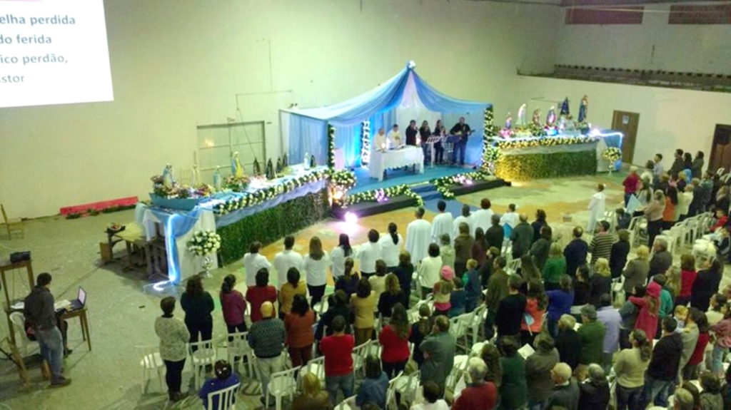 SÃO JOÃO DO SUL REALIZA COROAÇÃO À NOSSA SENHORA