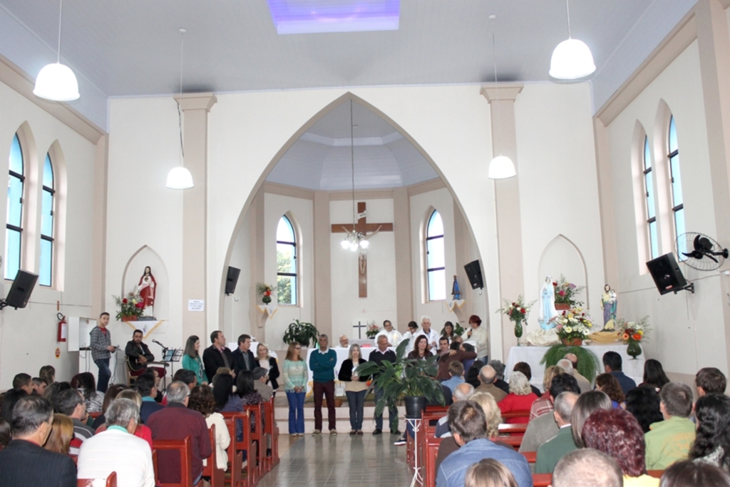 GRANDE FESTA RELIGIOSA NA COMUNIDADE DE NOVA FÁTIMA