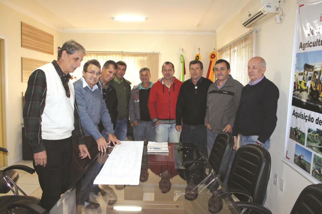 LEVANTAMENTO TOPOGRÁFICO DO CANAL DO PIRITÚ NA SC-290 ESTÁ SENDO PROJETADO