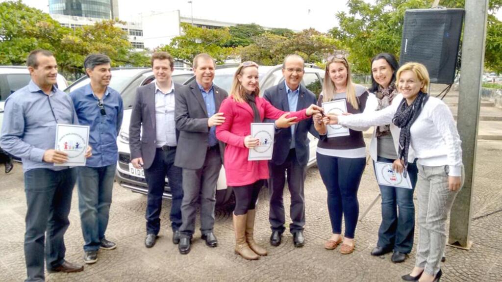 CONSELHO TUTELAR DE SÃO JOÃO DO SUL RECEBE CARRO 0KM