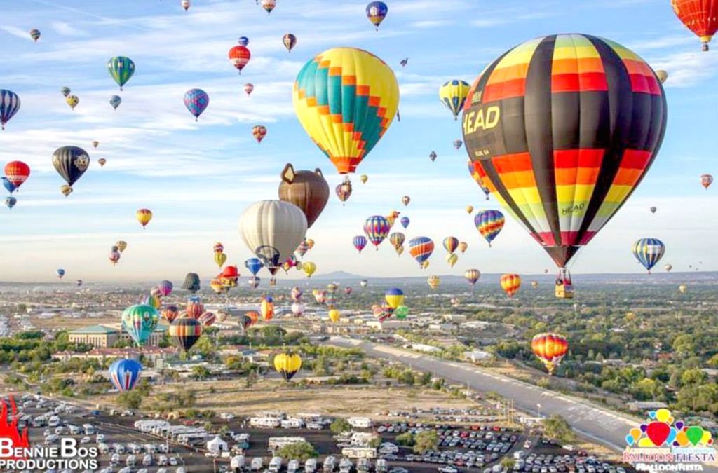 INICIA O 28º FESTIVAL  INTERNACIONAL DE BALONISMO EM TORRES-RS