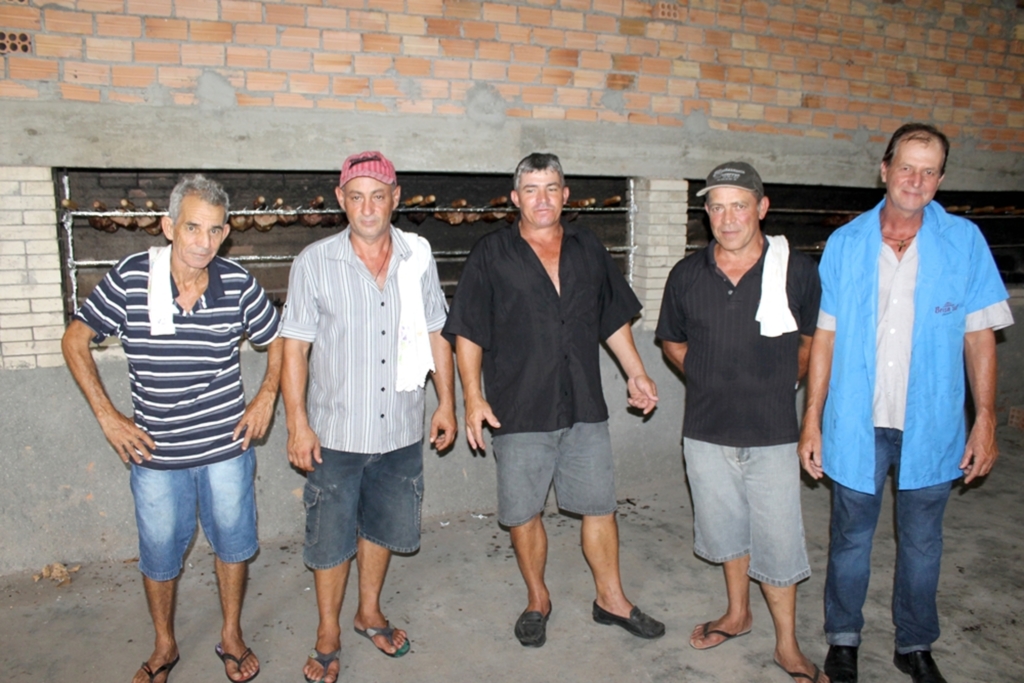 VILA SÃO JOSÉ REALIZA GRANDE FESTA RELIGIOSA
