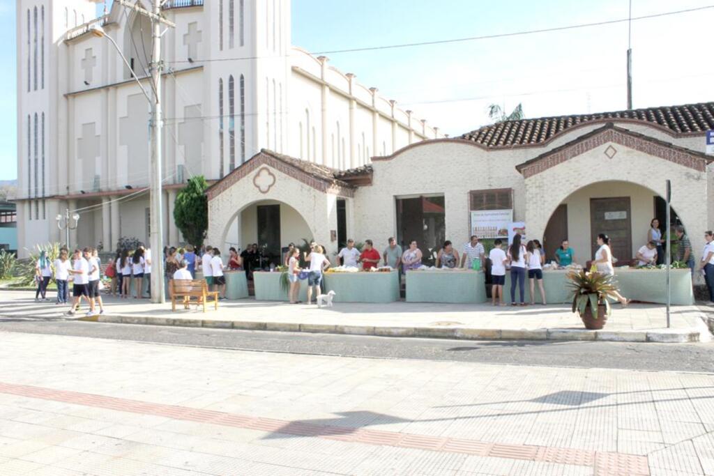 FEIRA DA AGRICULTURA FAMILIAR INICIA EM PRAIA GRANDE