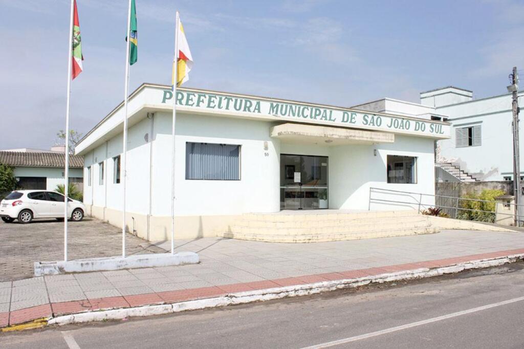 PREFEITURA DE SÃO JOÃO DO SUL TOMA MEDIDAS DRÁSTICAS PARA COMBATER A CRISE