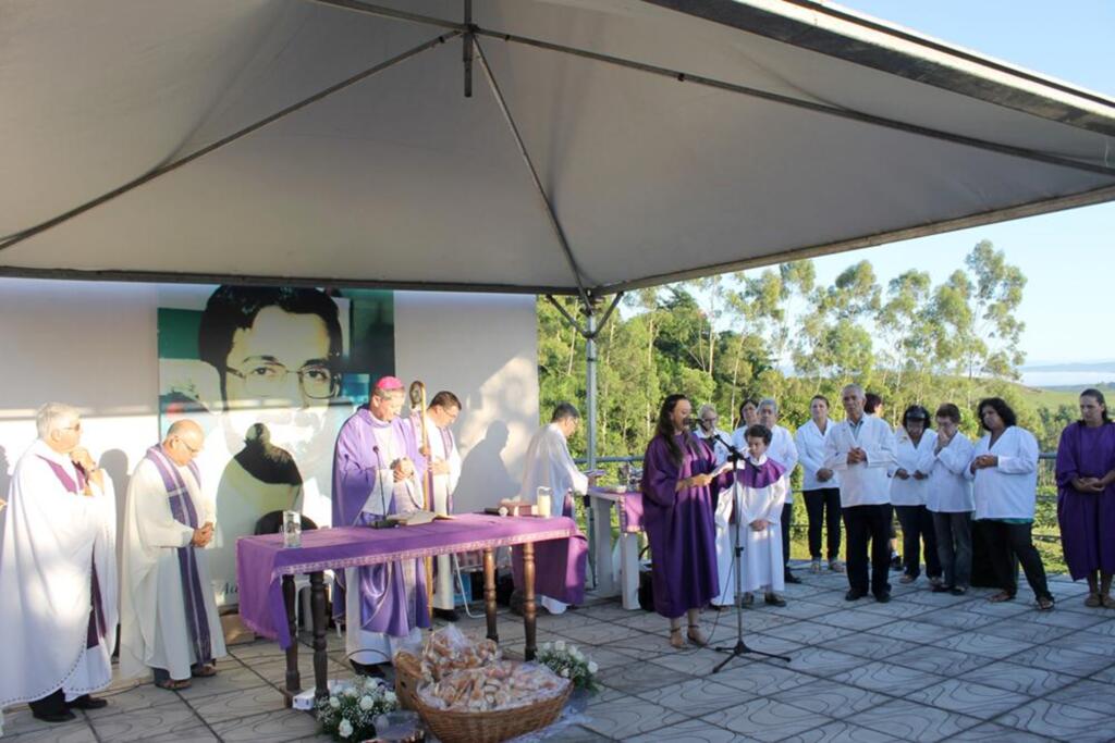 ORGANIZADORES DA 24ª CAMINHADA EM MEMÓRIA AO FREI ADERCIDE AGRADECEM AOS FIÉIS
