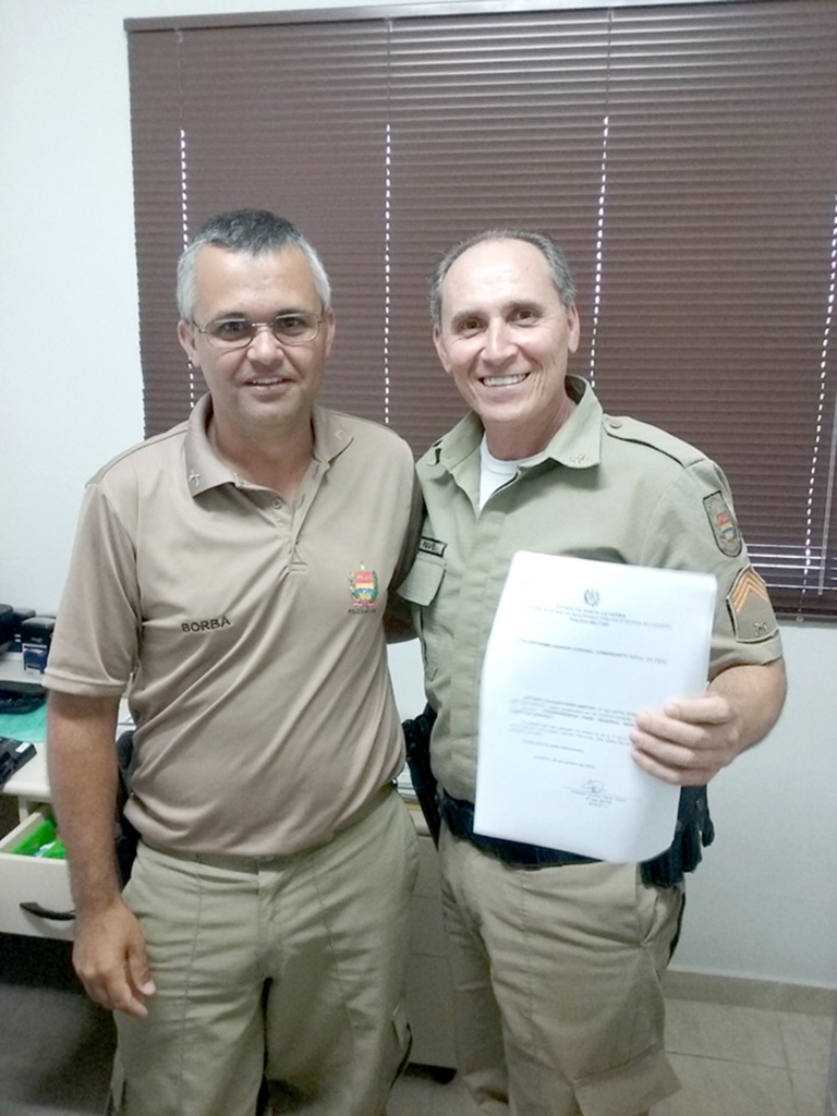 3º SARGENTO VIVALDO  SE APOSENTA APÓS  30 ANOS DE TRABALHOS  PRESTADOS À POLÍCIA MILITAR