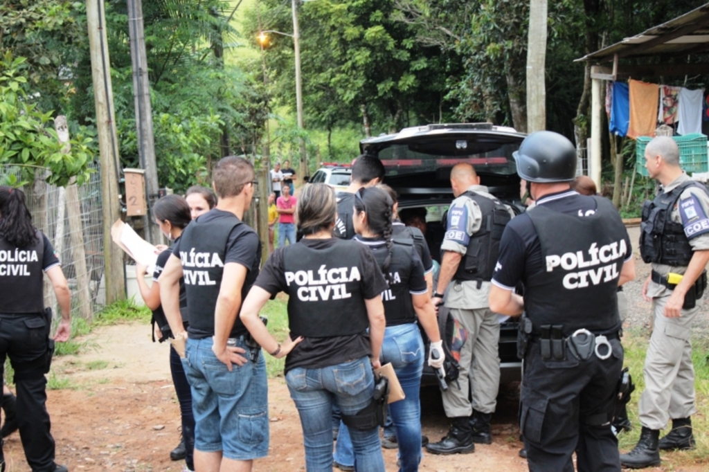 Polícia Civil - Até o momento, 4 pessoas foram presas na operação