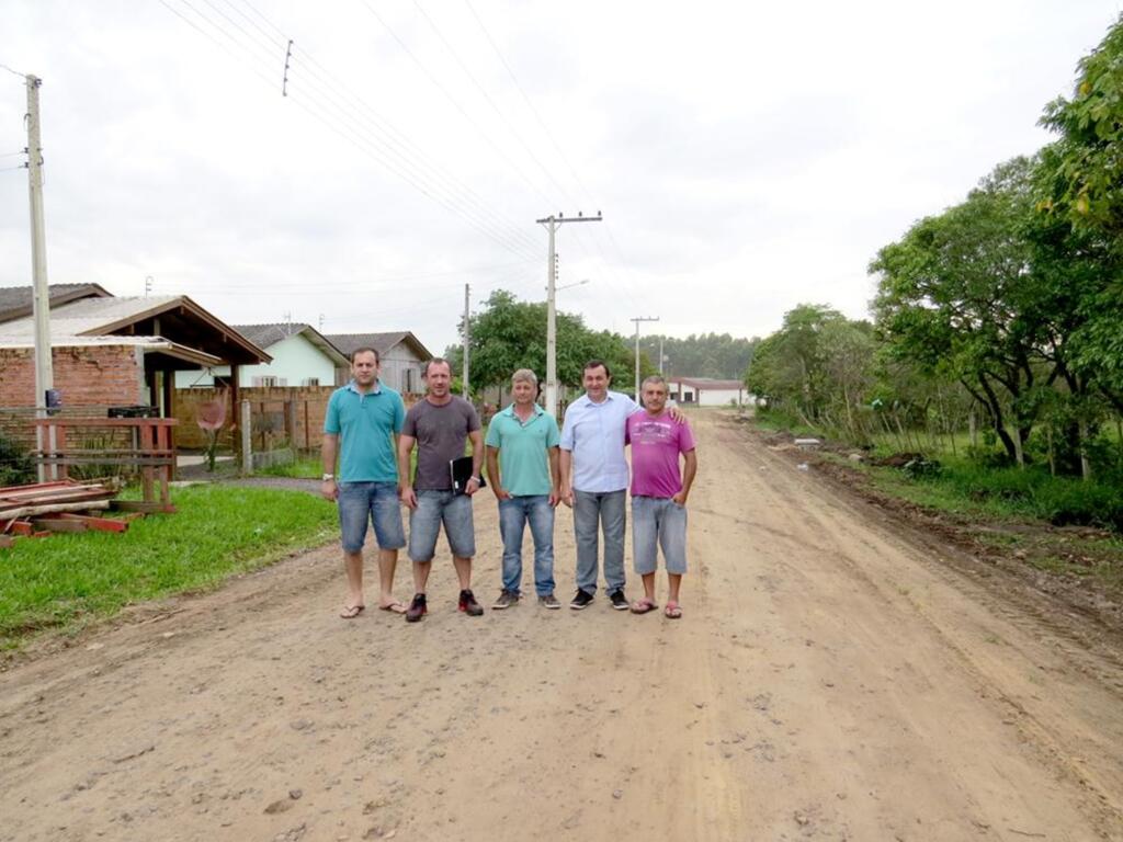 OBRAS E PAVIMENTAÇÕES MARCAM  O INÍCIO DE 2016 EM SÃO JOÃO DO SUL