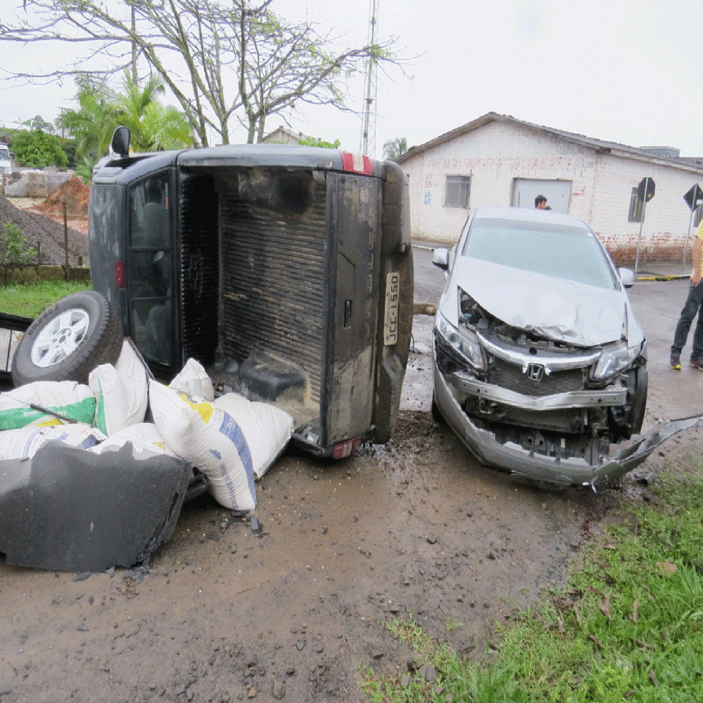 ACIDENTE É REGISTRADO EM SÃO JOÃO DO SUL