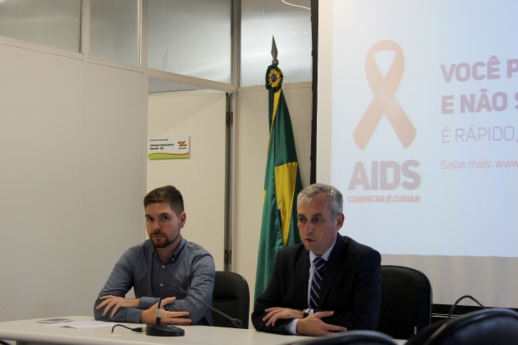 CONTRA A AIDS: SANTA CATARINA PARTICIPA DE ACORDO FEDERATIVO DE COMBATE À DOENÇA