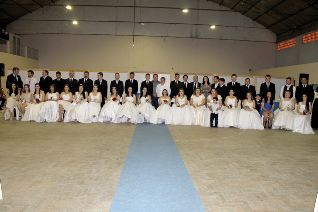 CASAMENTO COMUNITÁRIO É REALIZADO EM SÃO JOÃO DO SUL