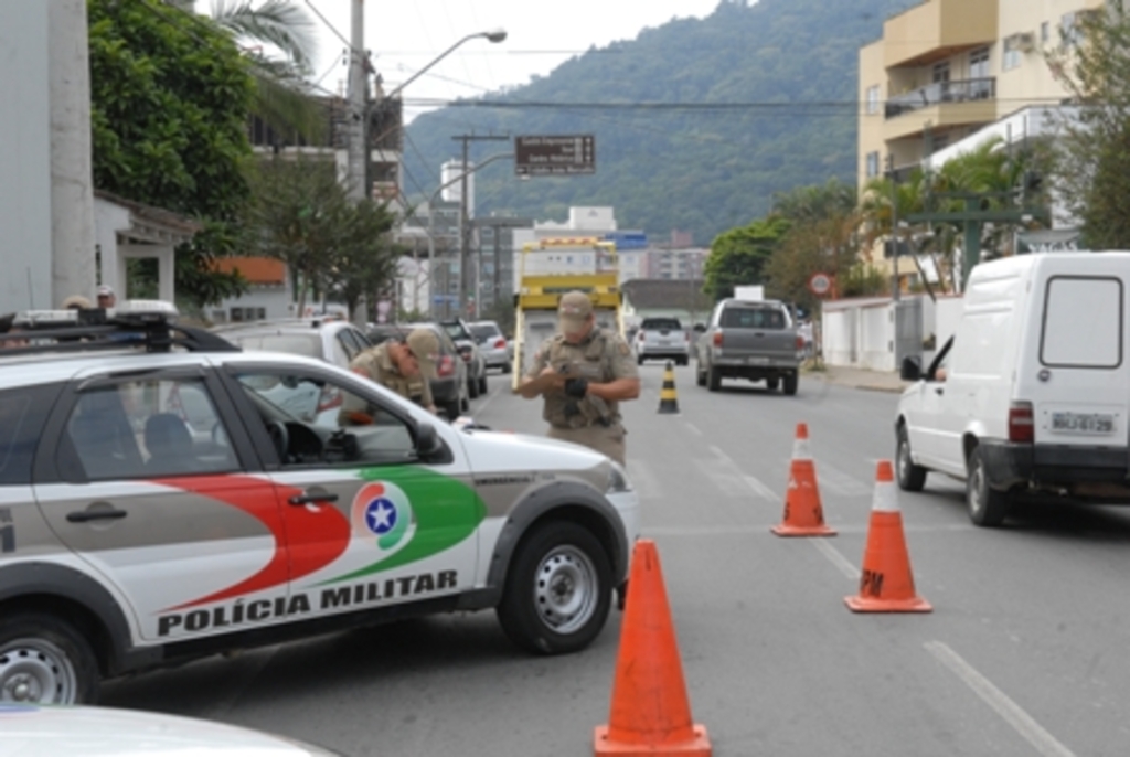 VIGILANTES SÃO LIBERTADOS APÓS ASSALTO A BANCO DE CAMBARÁ DO SUL