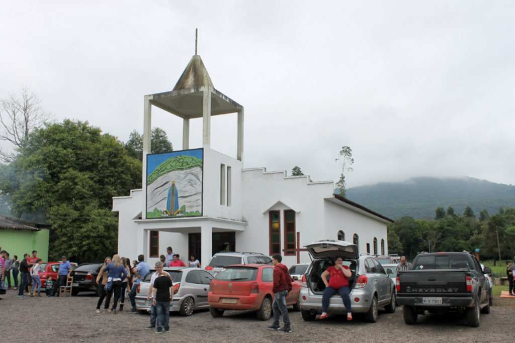 GRANDE FESTA NA COMUNIDADE DE  VILA BROCCA, MAMPITUBA