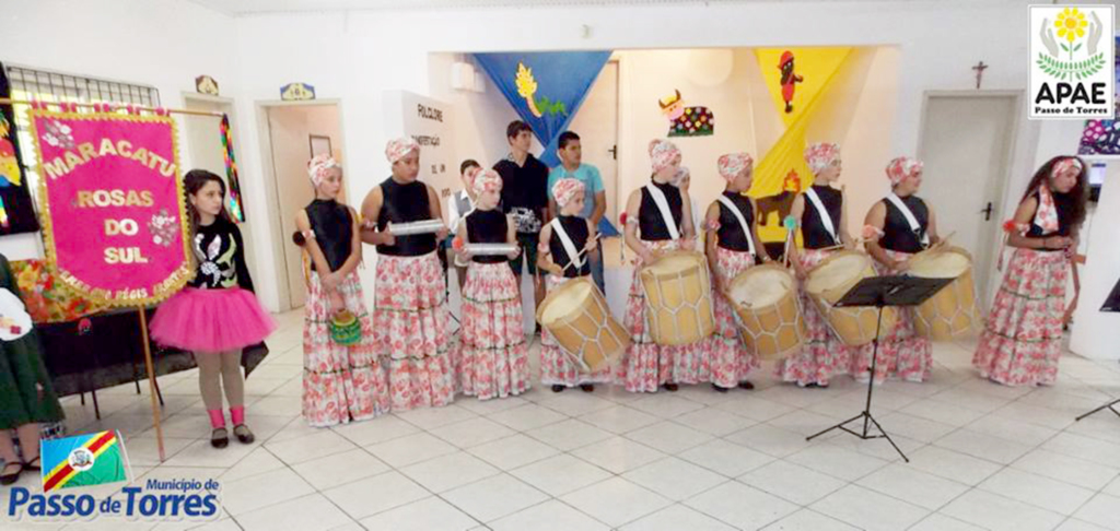 SUCESSO NO 1º FESTIVAL DE FOLCLORE DA APAE DE PASSO DE TORRES