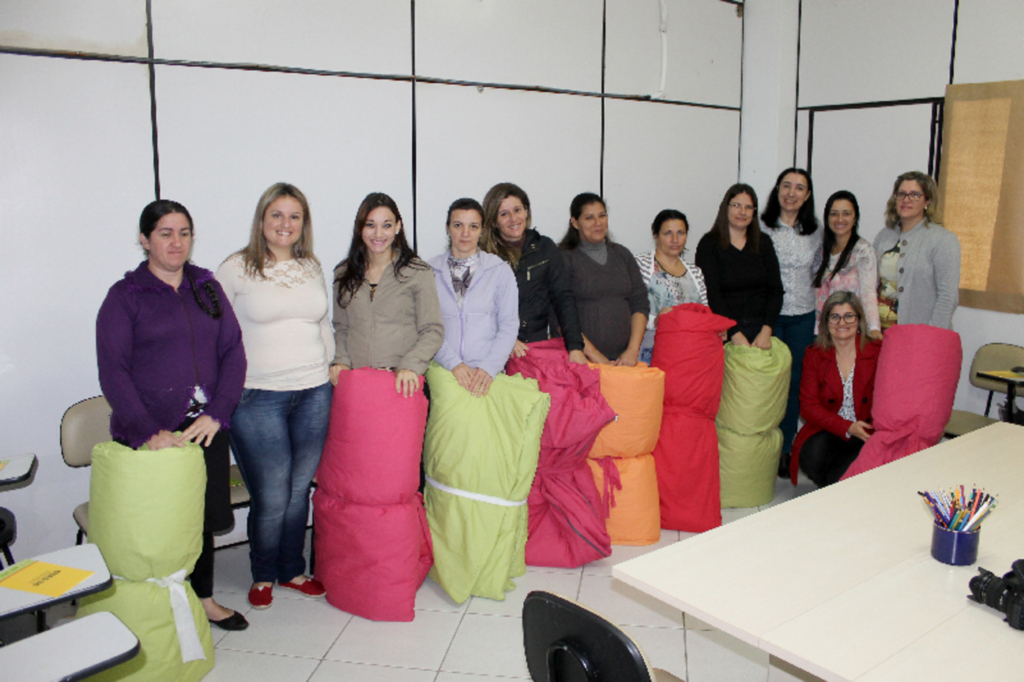 CURSO DE CONFECÇÃO DE EDREDON ENCERRA EM SÃO JOÃO DO SUL