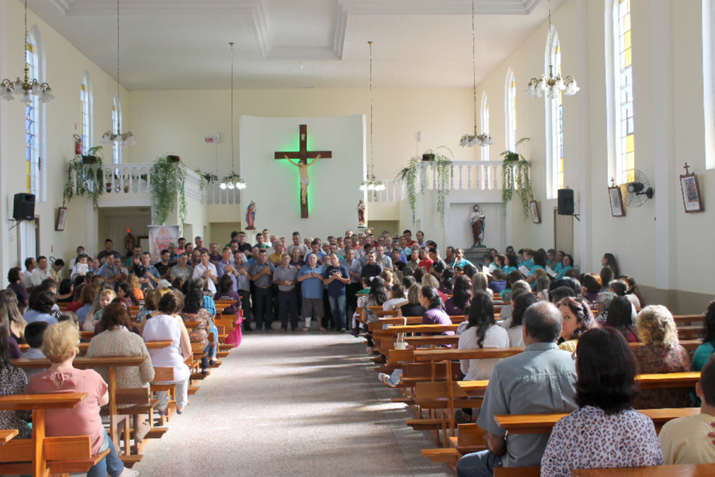 IGREJA CELEBRA A SEMANA DA FAMÍLIA