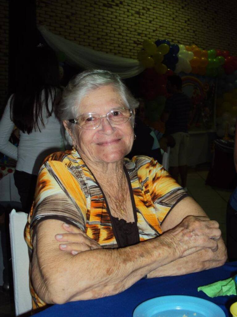 COMUNIDADE DE GLORINHA CHORA  A PERDA DE DONA LEDUÍNA