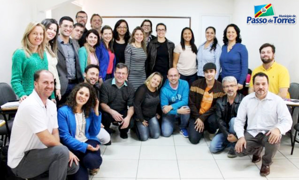 FECAM REÚNE GESTORES DE CULTURA DA REGIÃO EM BOMBINHAS