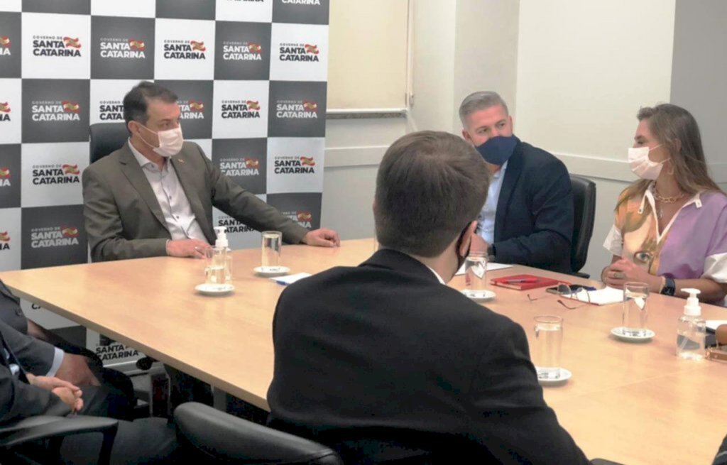 Divulgação - Reunião aconteceu nesta segunda, no Centro Administrativo, em Florianópolis