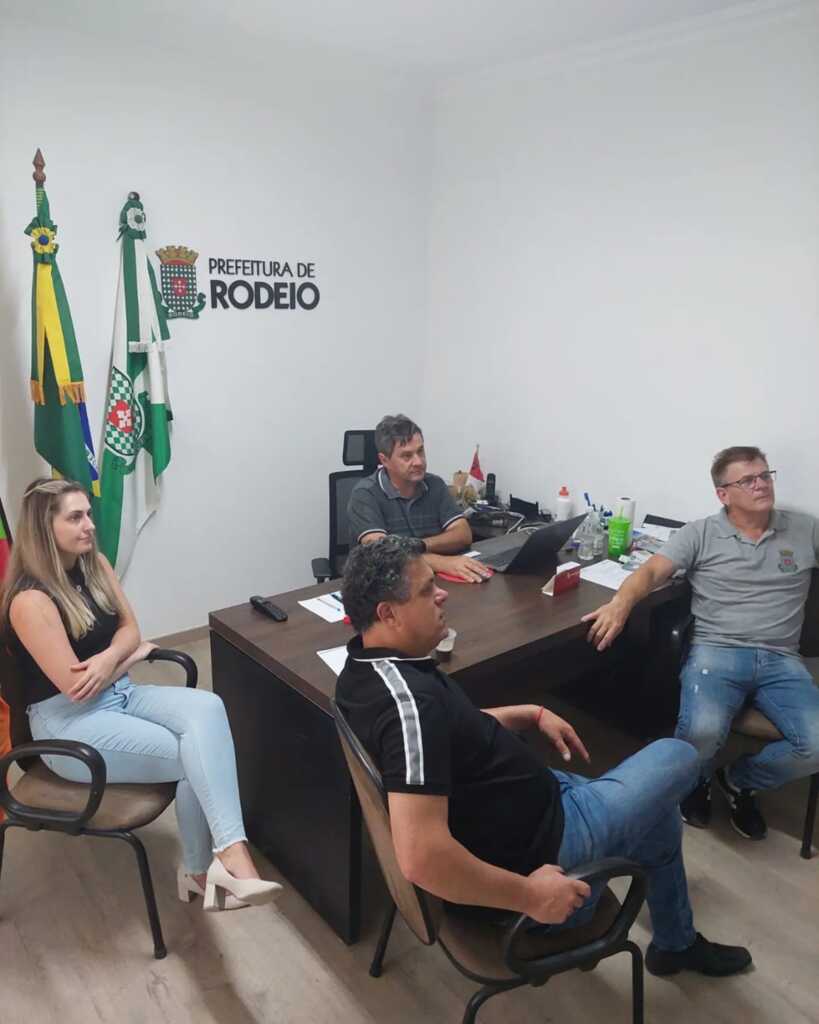 Deputado Naatz visita Rodeio e Ascurra para auxiliar na recuperação dos estragos das chuvas