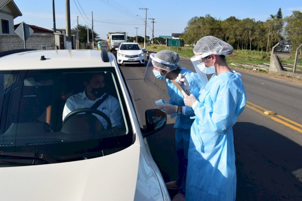 PREFEITURA DE JACINTO MACHADO REALIZA BARREIRAS SANITÁRIAS NAS ENTRADAS DA CIDADE EM COMBATE AO CORONAVÍRUS