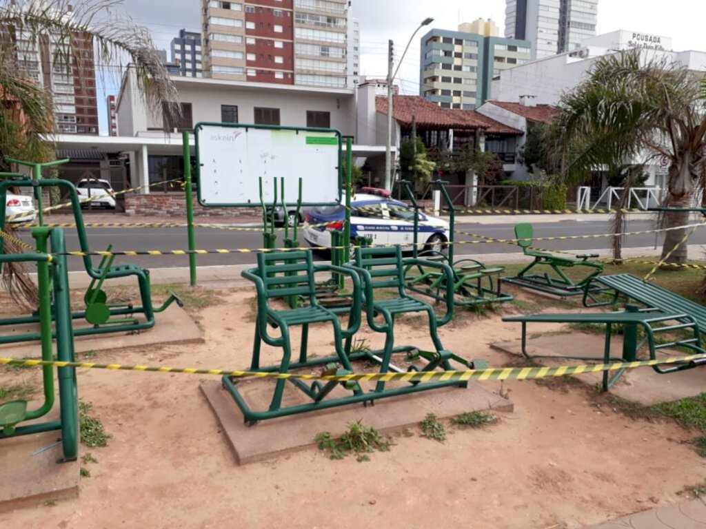 PREFEITURA DE TORRES INTERDITA NOVAMENTE ESPAÇOS E ORIENTARÁ SOBRE REGRAS NAS FILAS DOS BANCOS