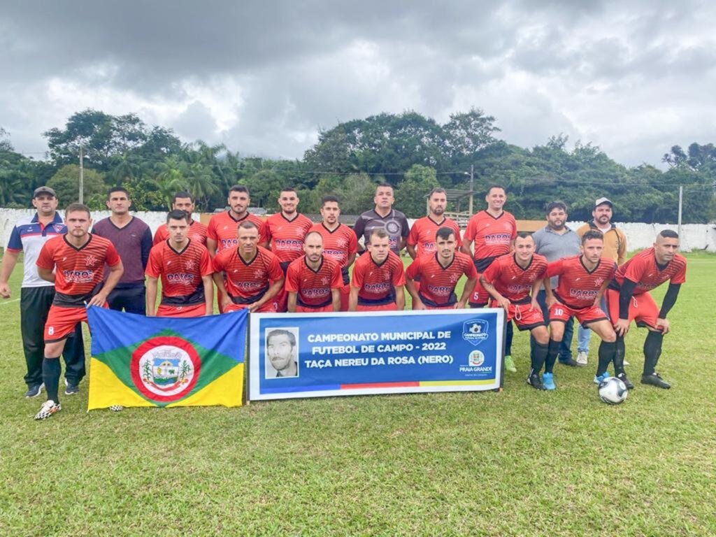 AVENIDA ESTREIA COM VITÓRIA NO CAMPEONATO MUNICIPAL DE FUTEBOL DE PRAIA GRANDE