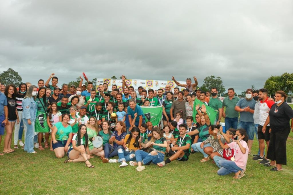 NOVO HORIZONTE CONQUISTA O TÍTULO DO CAMPEONATO MUNICIPAL DE FUTEBOL EM SANTA ROSA DO SUL