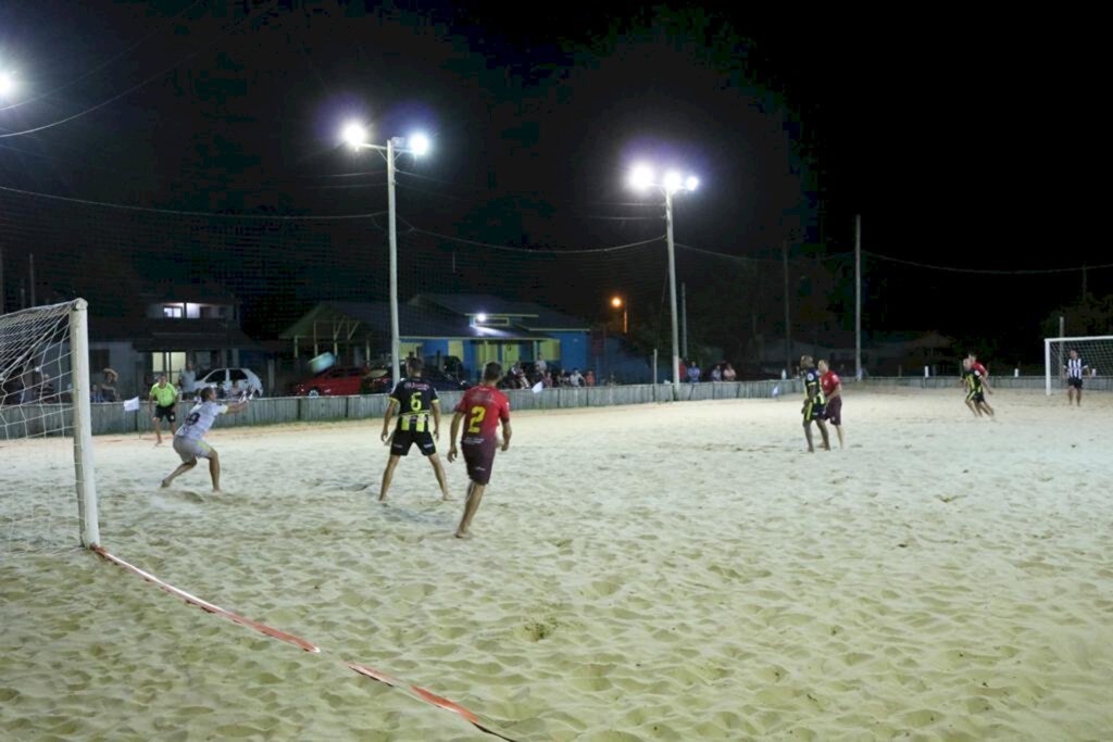 MUITOS GOLS NO BEACH SOCCER DE BARRA VELHA