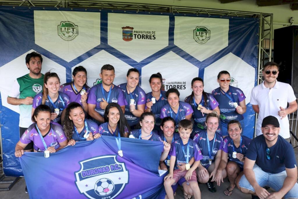E. C. SÃO BRÁZ CONQUISTA O CAMPEONATO  MUNICIPAL DA SEGUNDA DIVISÃO